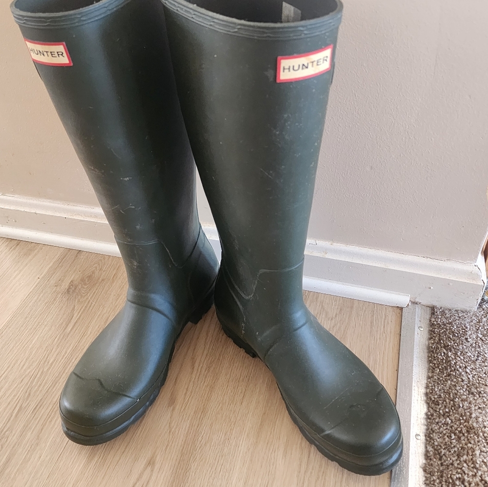 Hunter Black Tall Rain Boots